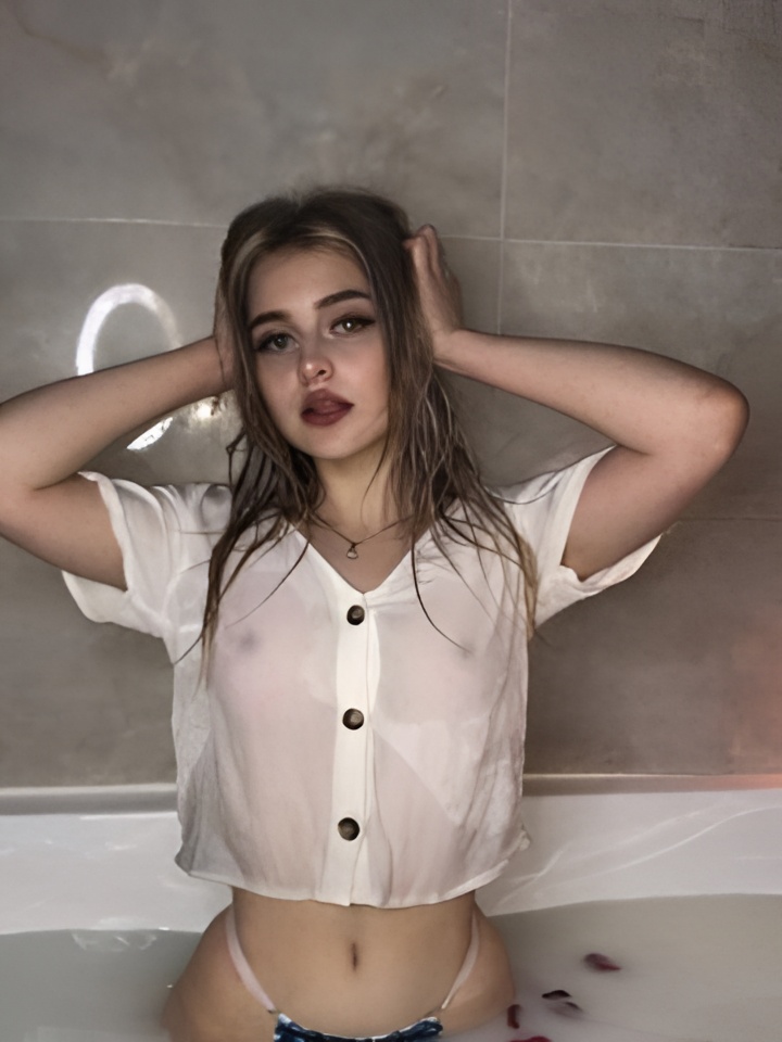 Илона привлекательная девушка из Норильска цена от 5000 руб