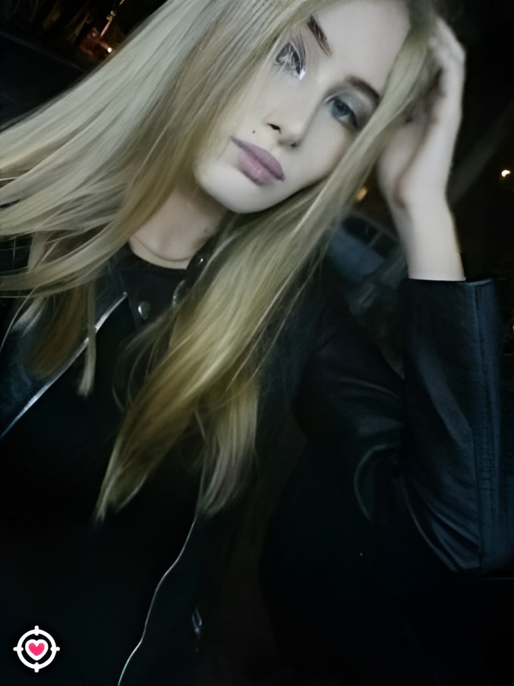 Олечка привлекальеная девушка из Норильска цена от 3000 руб