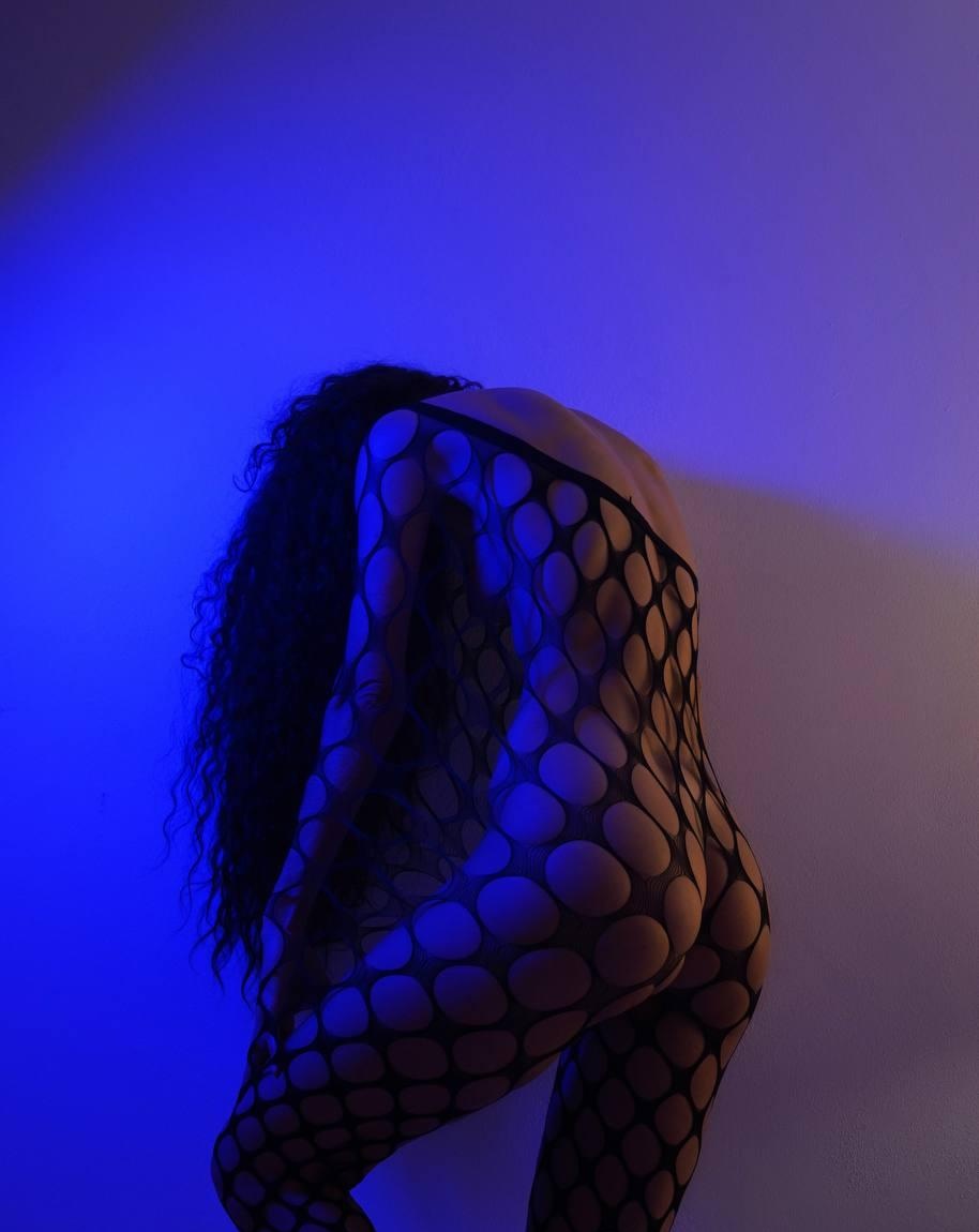 Эмма привлекальеная девушка из Норильска цена от 6000 руб