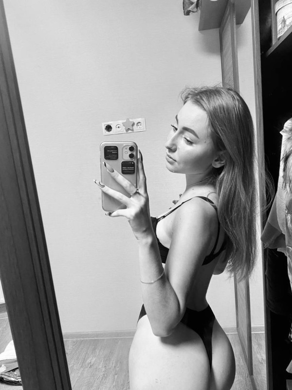 Настя привлекательная девушка из Норильска цена от 3000 руб