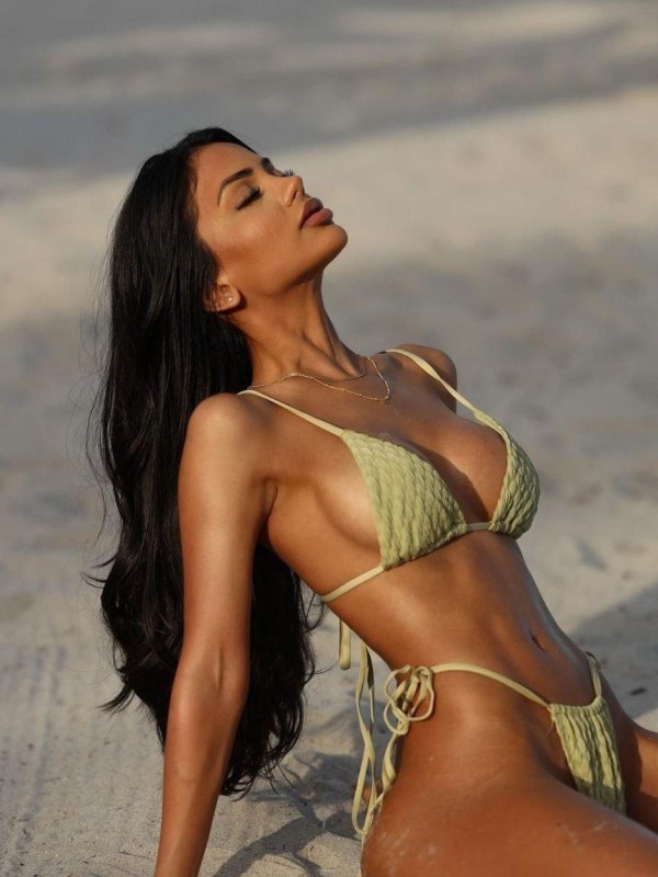 Жанна привлекательная девушка из Норильска цена от 5000 руб