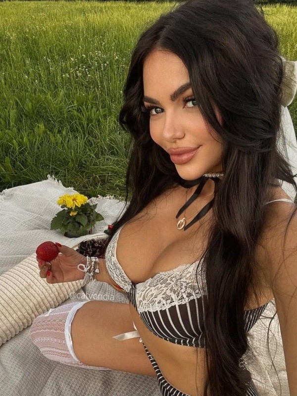 Люда привлекательная девушка из Норильска цена от 7000 руб